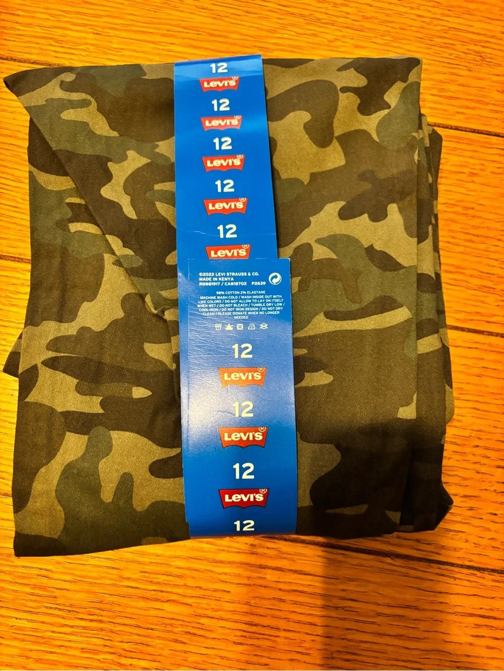 Levis levi youth